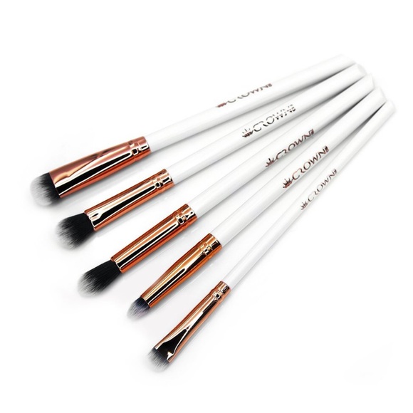 👸🏽🆕👸🏽Crown All Eyes On You 5pc Luxe Brush Set - Picture 6 of 6